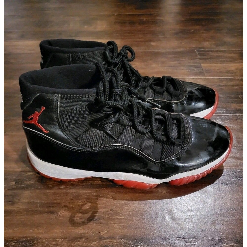 Air Jordan 11 Mens Retro Bred 2019 Edition Sneakers Black/Red Size 9.5